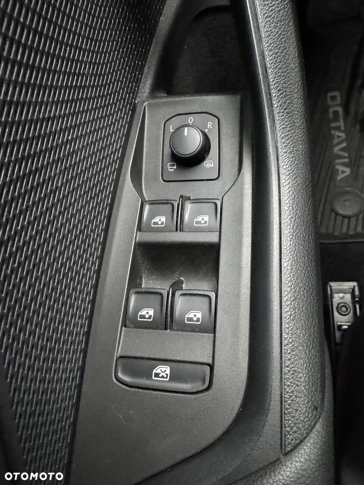 Skoda Octavia 2.0 TSI 4x4 Style DSG - 18