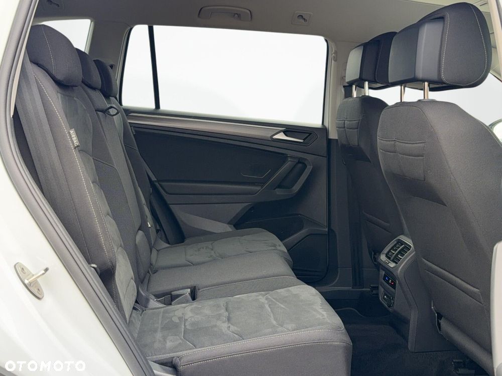 Volkswagen Tiguan Allspace - 13
