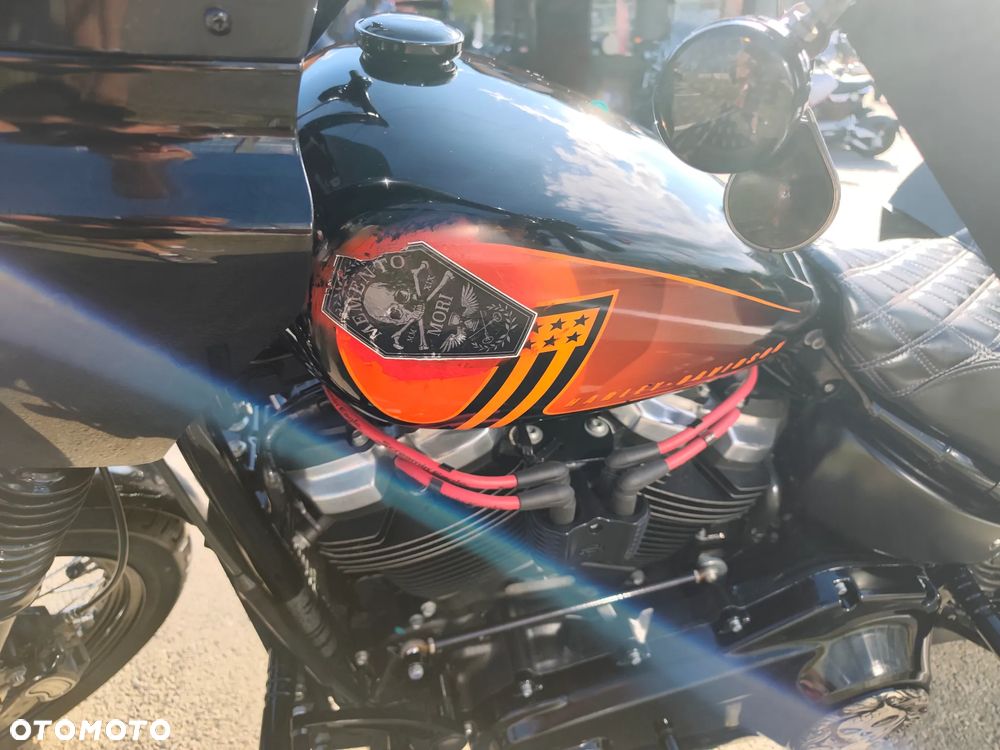 Harley-Davidson Softail Street Bob - 15
