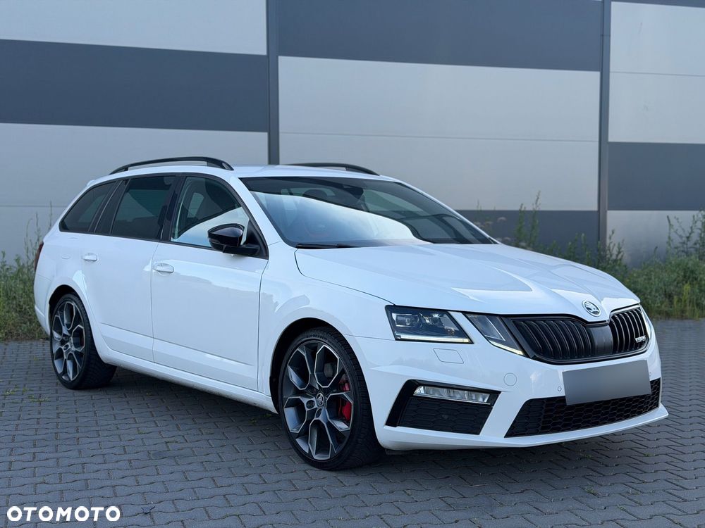 Skoda Octavia 2.0 TDI RS Challenge DSG - 4