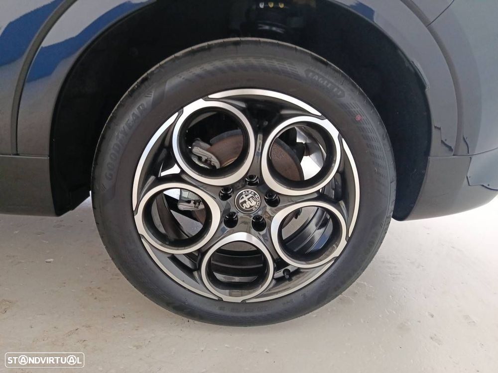Alfa Romeo Tonale 1.5 Hybrid Sprint - 11