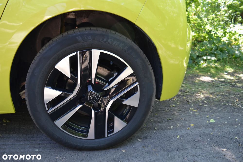Peugeot 208 e-208 50kWh Allure - 5