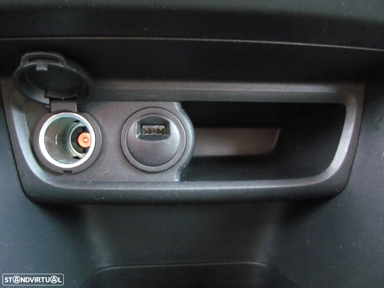 Peugeot 2008 1.2 PureTech Style - 20