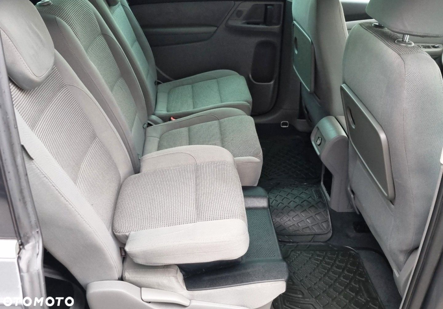 Volkswagen Sharan - 12
