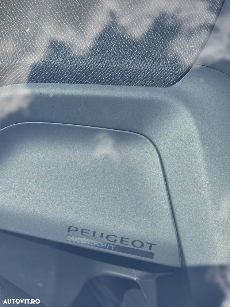 Peugeot 208 PureTech 130 EAT8 Allure Pack - 17