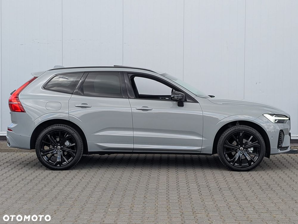 Volvo XC 60 B5 B AWD Plus Dark - 15