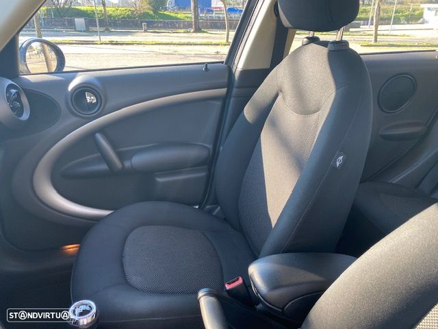 MINI Countryman One D - 9