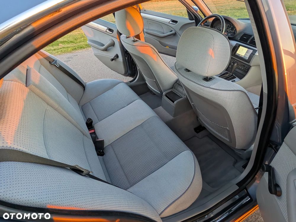 BMW Seria 3 - 24