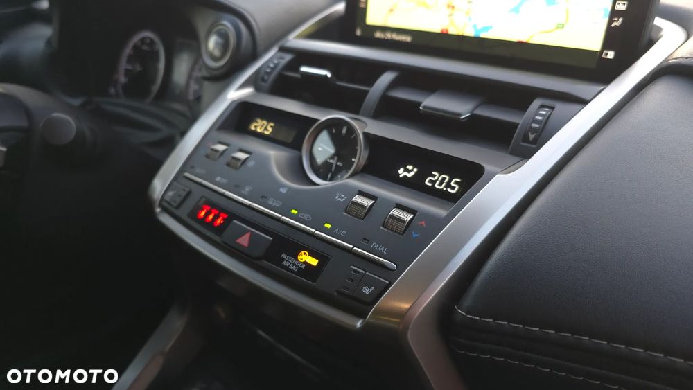 Lexus NX 300 F Sport AWD - 29