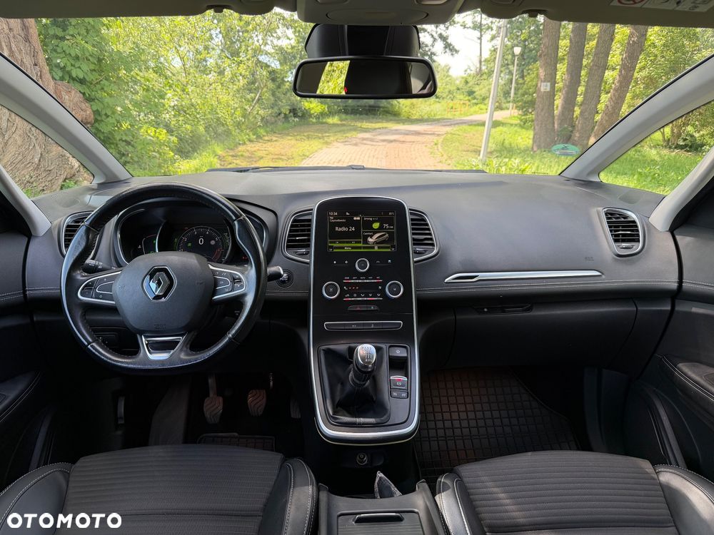 Renault Scenic - 15