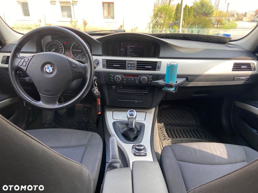 BMW Seria 3 316d - 16
