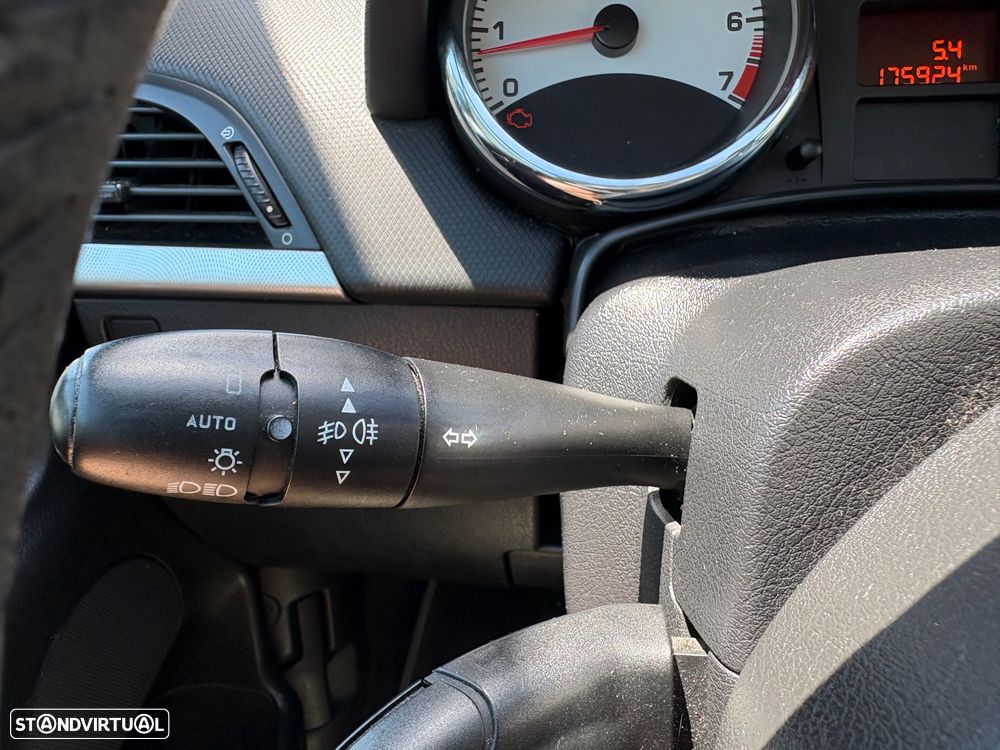 Peugeot 207 SW 1.4 Sport - 22