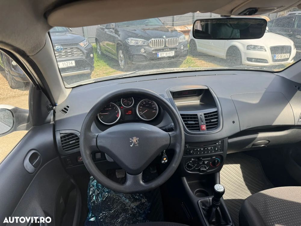 Peugeot 206+ - 2