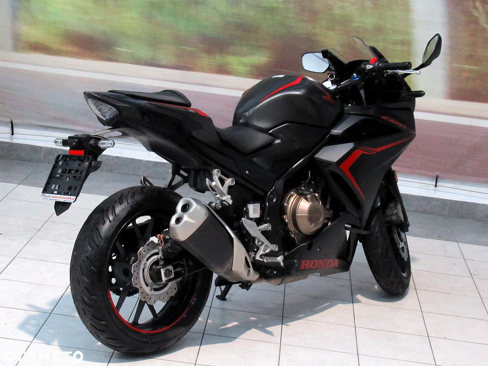 Honda CBR - 7