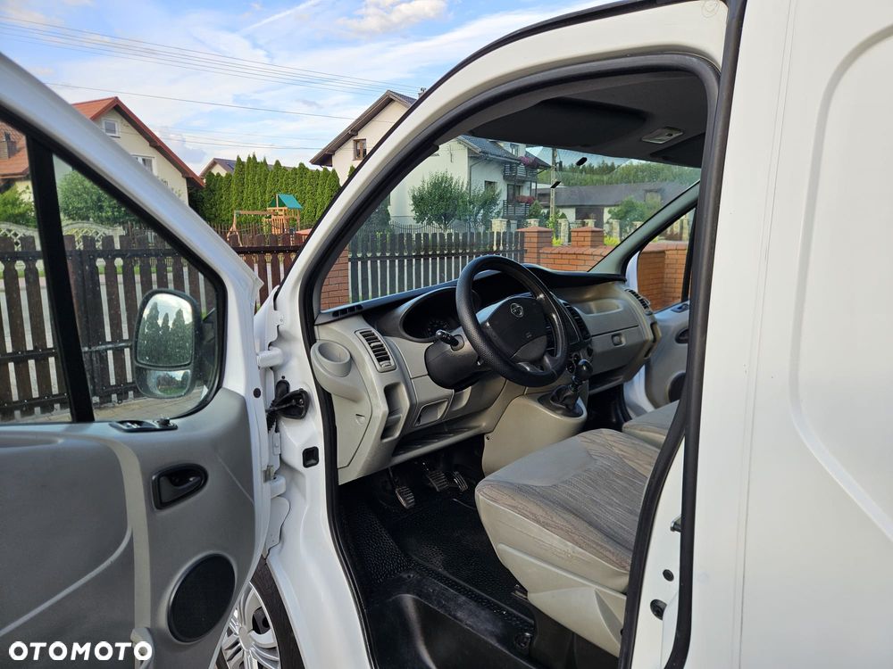 Renault Trafic - 14