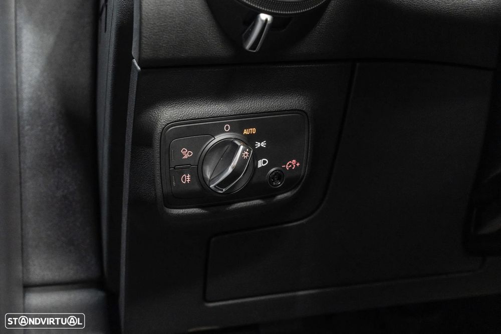 Audi TT Coupé 2.0 TFSI quattro S tronic - 21