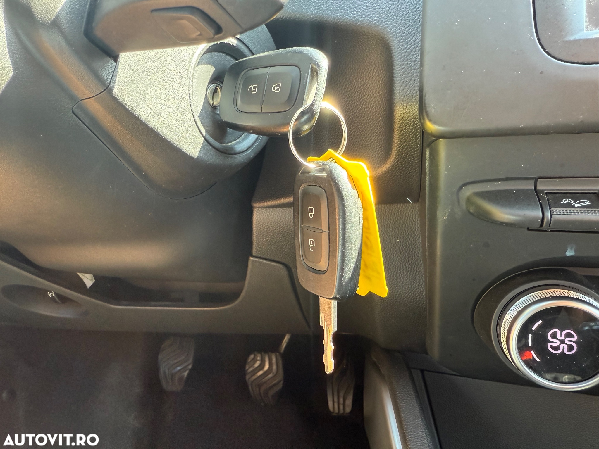 Dacia Duster Blue dCi 115 4WD Prestige - 36