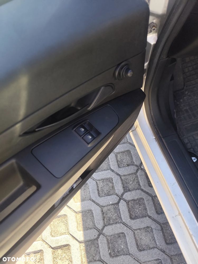 Fiat Linea 1.4 Dynamic - 8