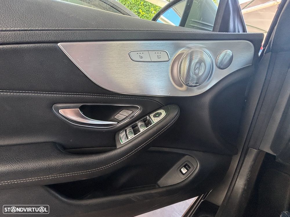 Mercedes-Benz C 220 d Cabrio AMG Line Aut. - 11