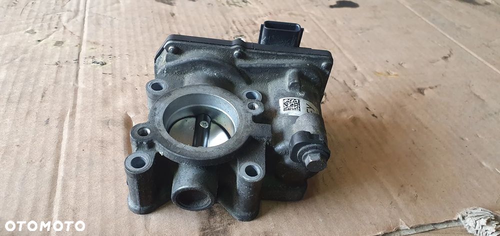 Przepustnica Dacia Logan II 0.9 TCE H8201171233 - 3