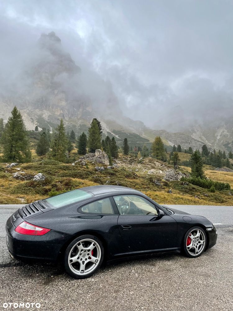 Porsche 911 Carrera 4S - 13