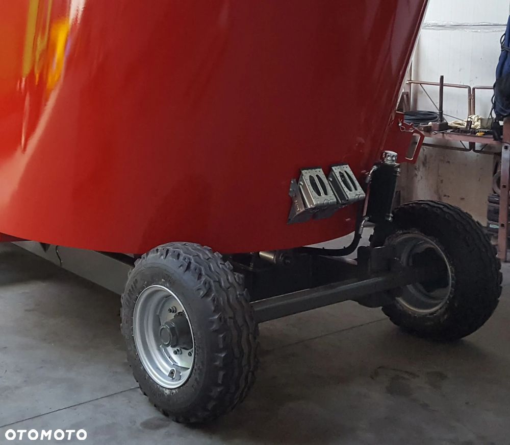 Wóz paszowy STRAUTMANN, METALTECH, SANO, EUROMILK, Trioliet - 4