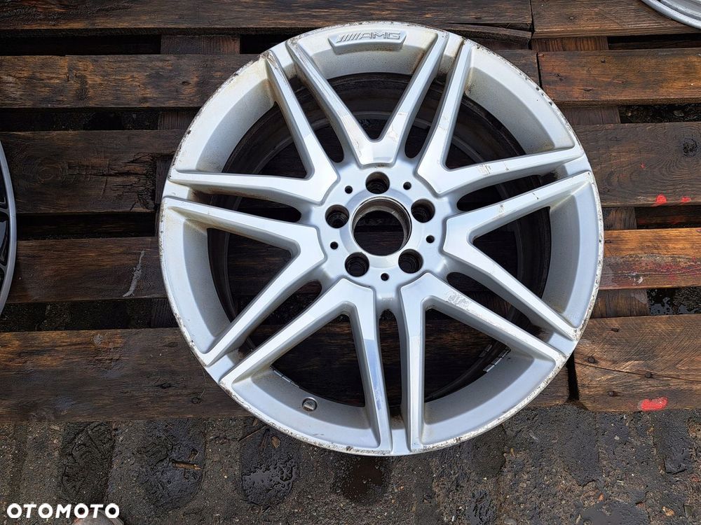 Oryg. Mercedes E-Klasa Coupe 212 A212 207 A2124011900 8.5j 19 AMG et44 5009 - 1