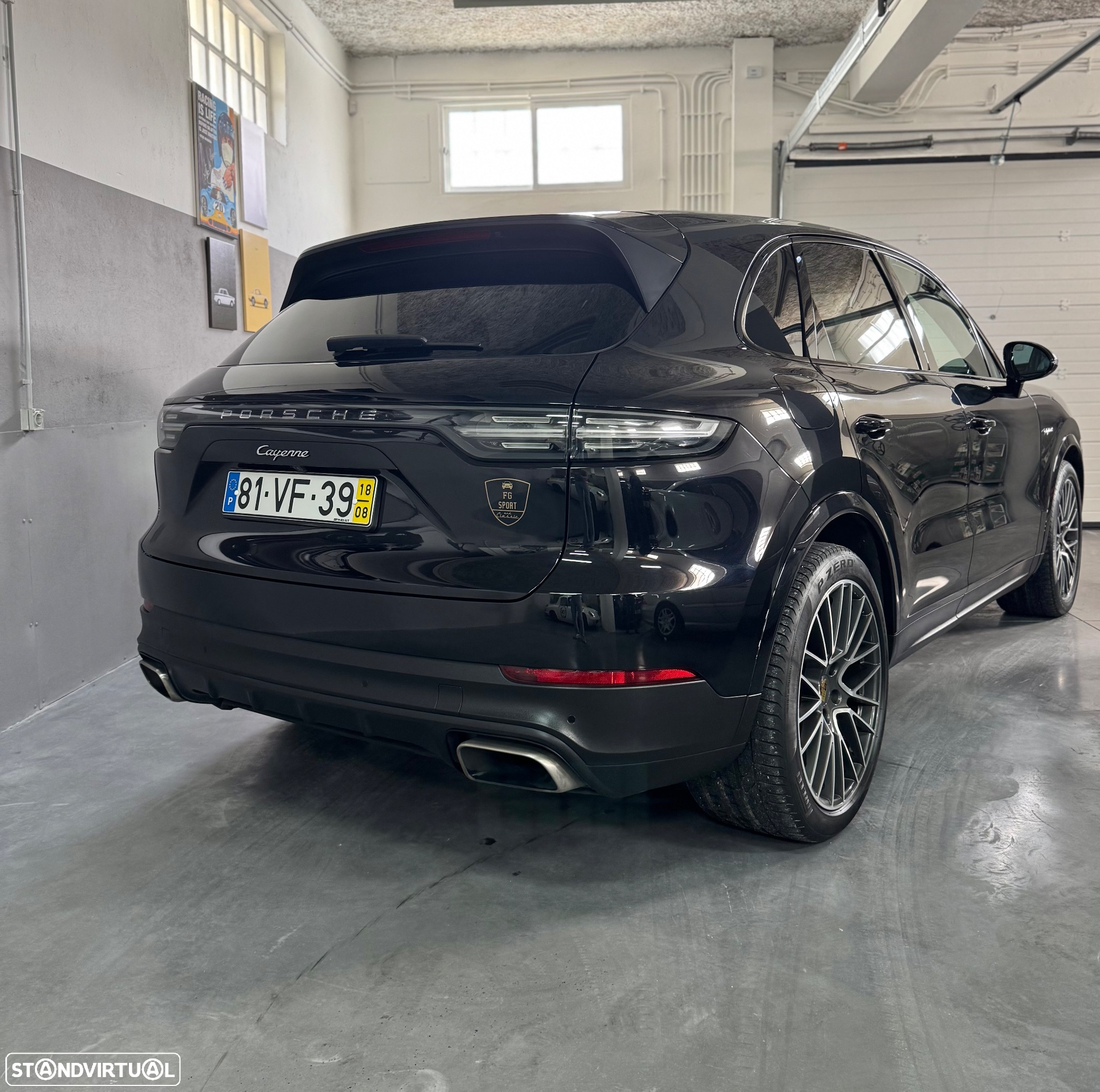 Porsche Cayenne E-Hybrid Platinum Edition - 2