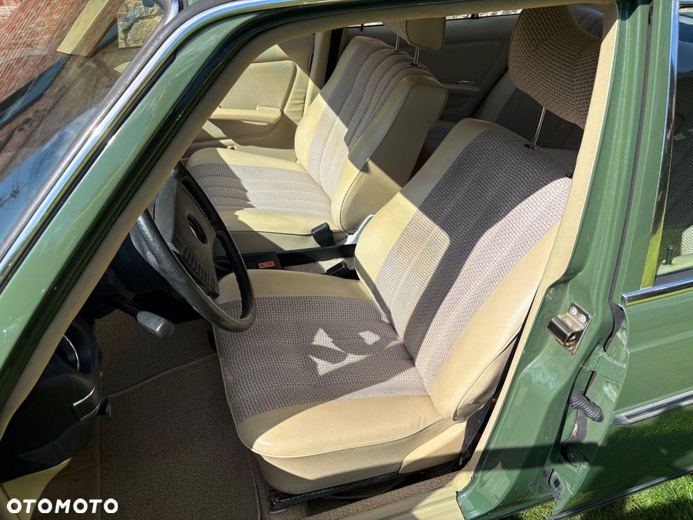 Mercedes-Benz W123 - 16