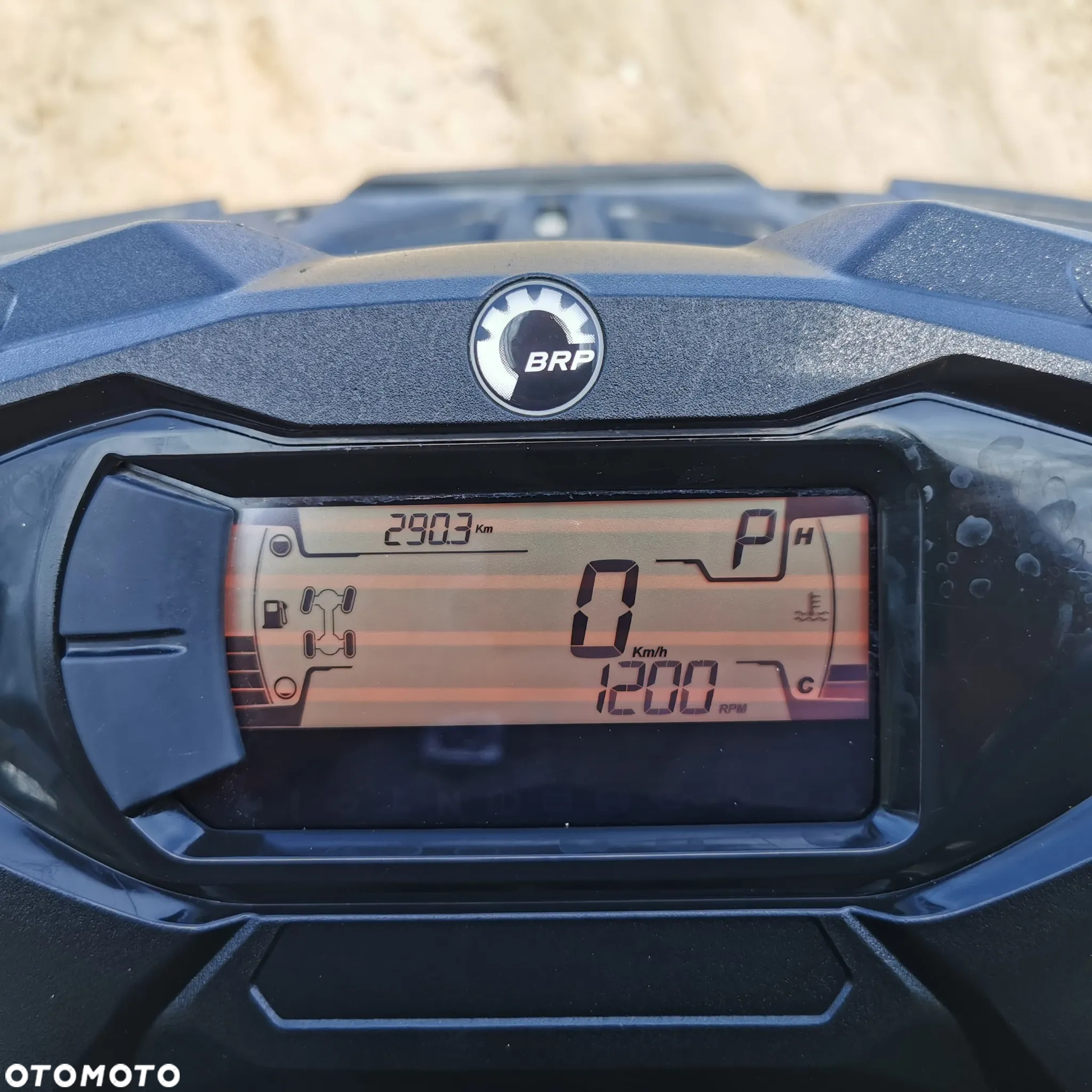 Can-Am Outlander Max - 8