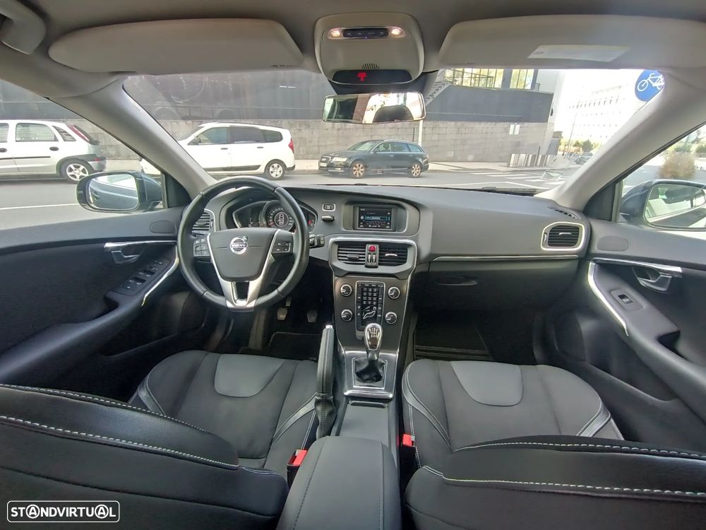 Volvo V40 1.6 D2 Eco Momentum - 11