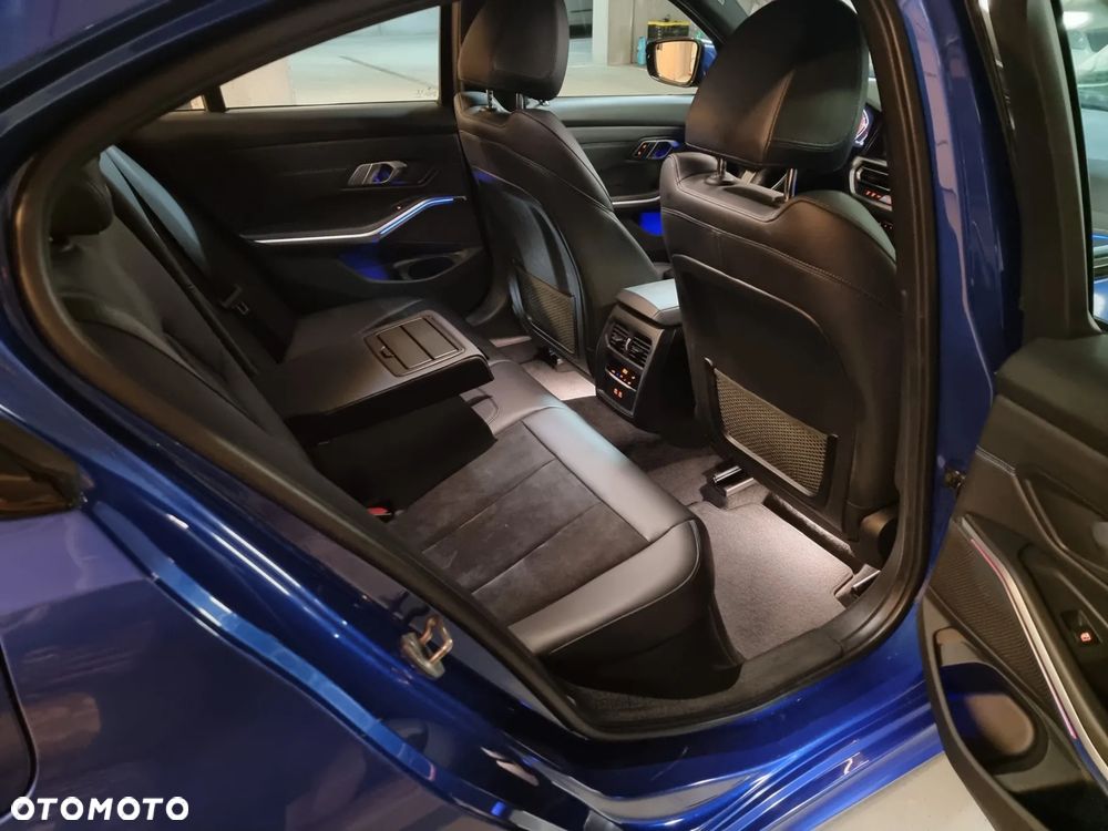 BMW Seria 3 320i M Sport sport - 26