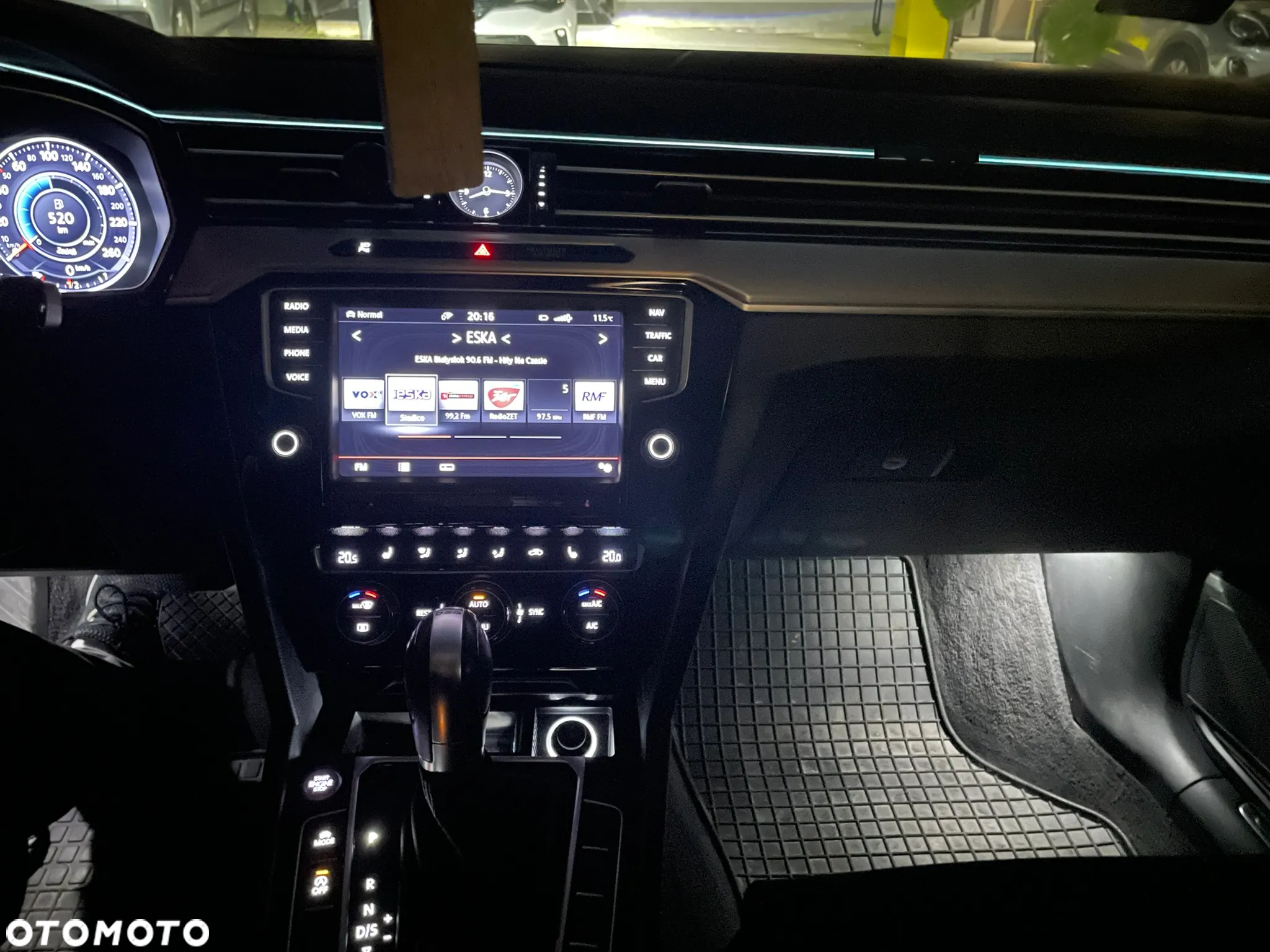 Volkswagen Passat 2.0 TDI BMT Highline DSG - 17