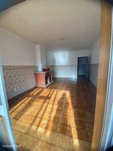 Arrendamento T3 com garagem fechada - Grande imagem: 4/11