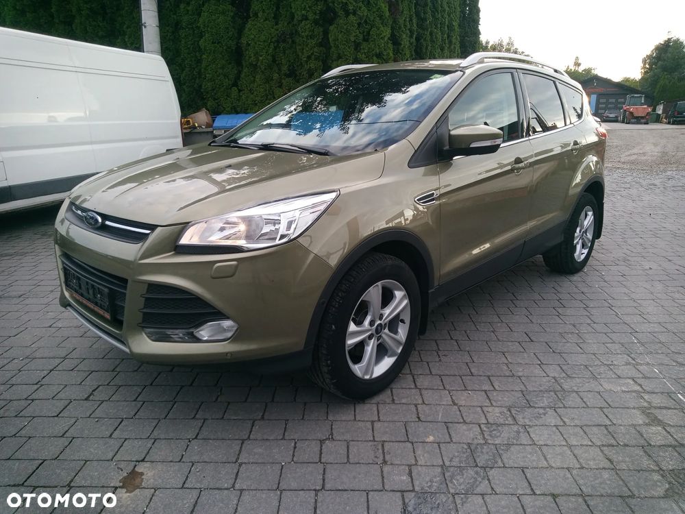 Ford Kuga 1.5 EcoBoost 2x4 Trend - 2