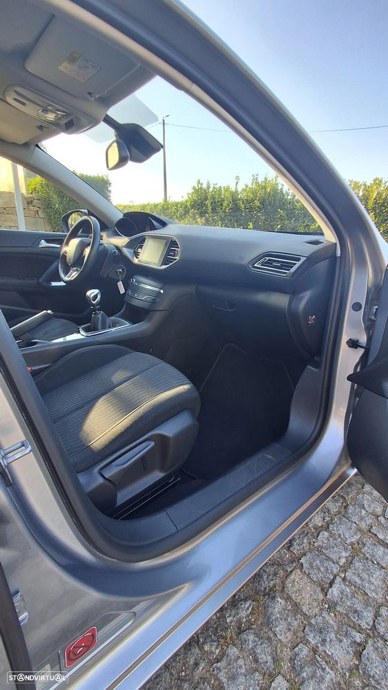 Peugeot 308 BlueHDi FAP 120 Stop & Start Active - 19