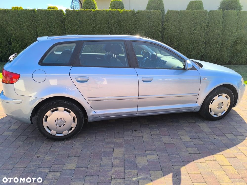 Audi A3 Sportback 2.0 TDI DPF S tronic Ambition - 5