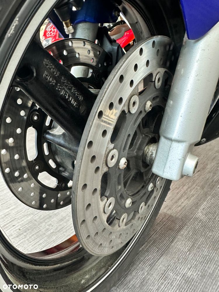 Yamaha R6 - 28
