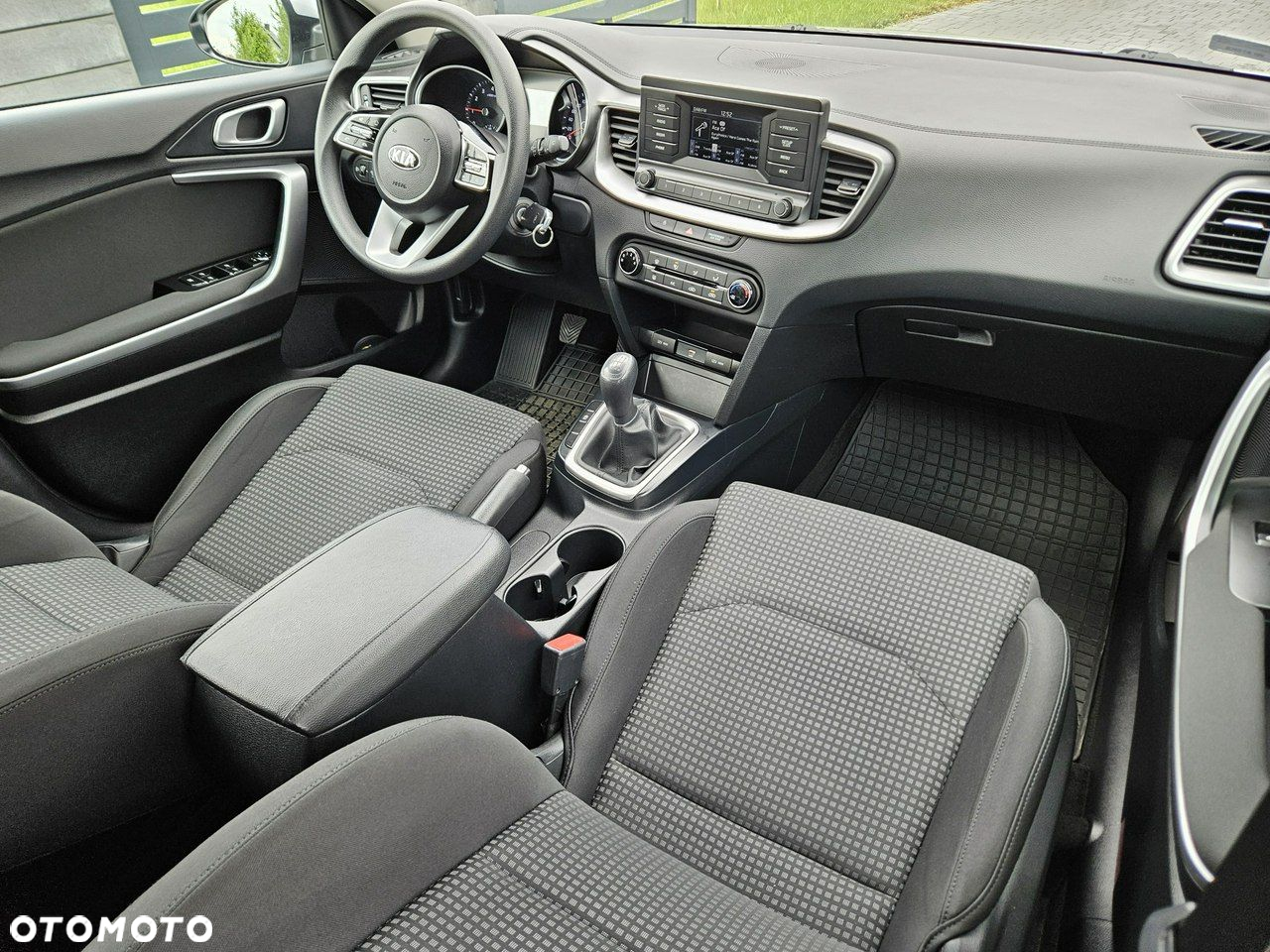 Kia Ceed - 19