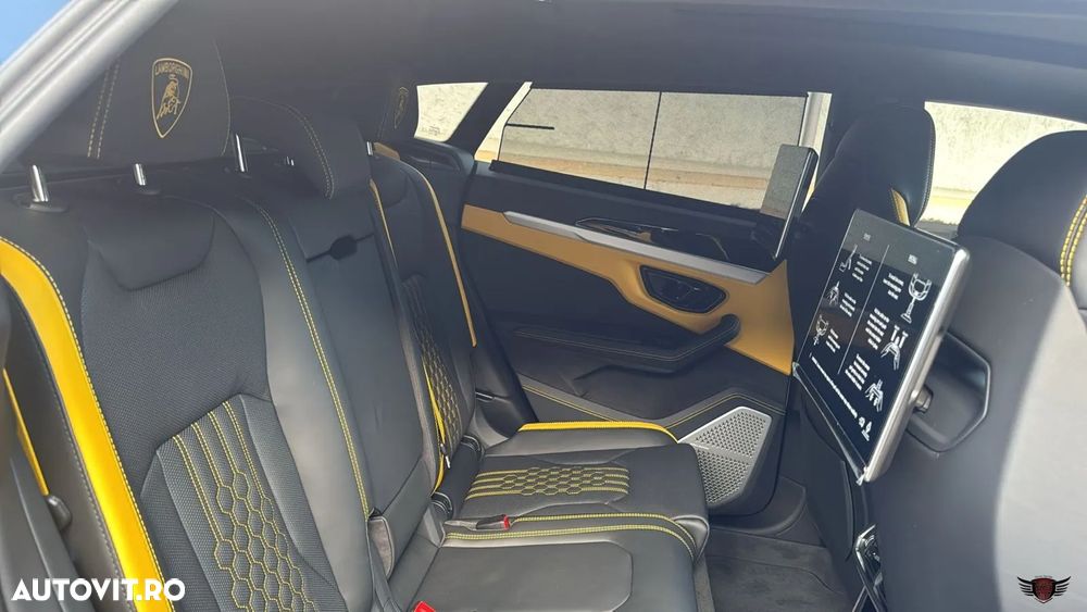 Lamborghini URUS - 7