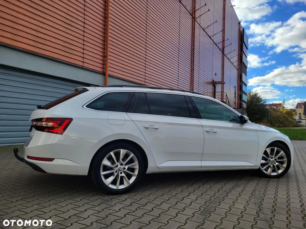Skoda Superb 2.0 TDI Active DSG - 17