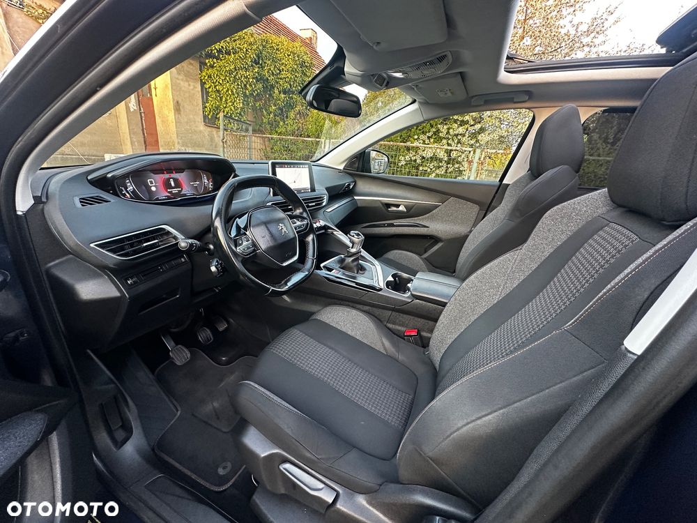 Peugeot 5008 PureTech 130 Allure - 12