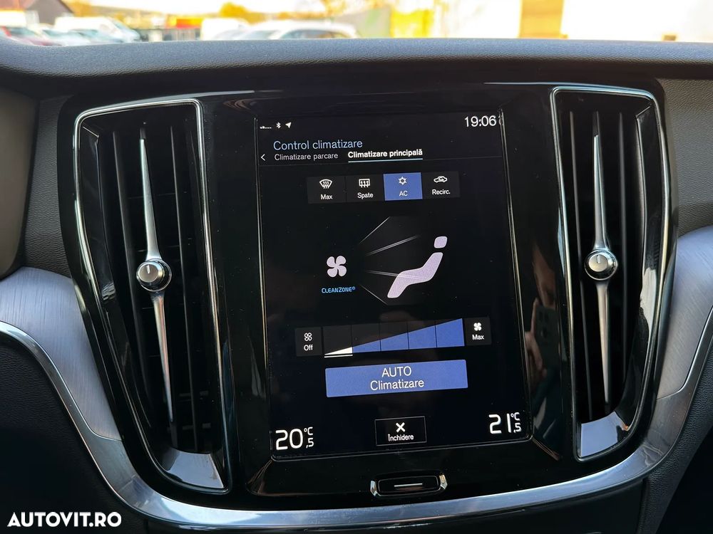 Volvo V60 T8 AWD Recharge Geartronic Inscription - 12