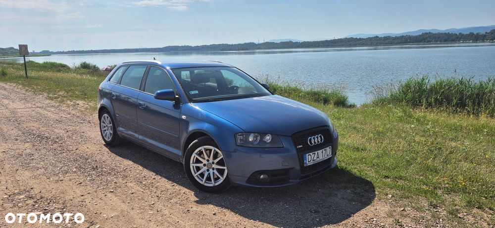 Audi A3 Sportback - 1