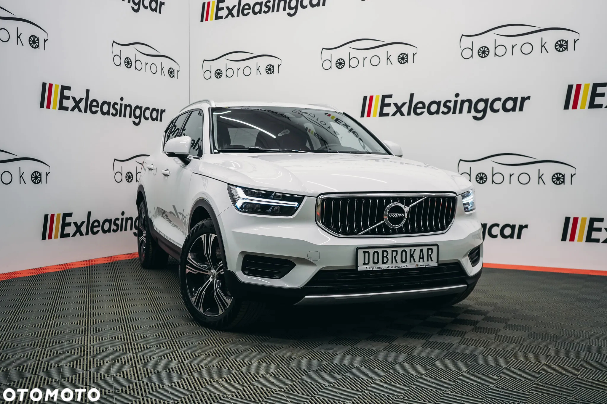Volvo XC 40 T4 Plug-In Hybrid Inscription - 4