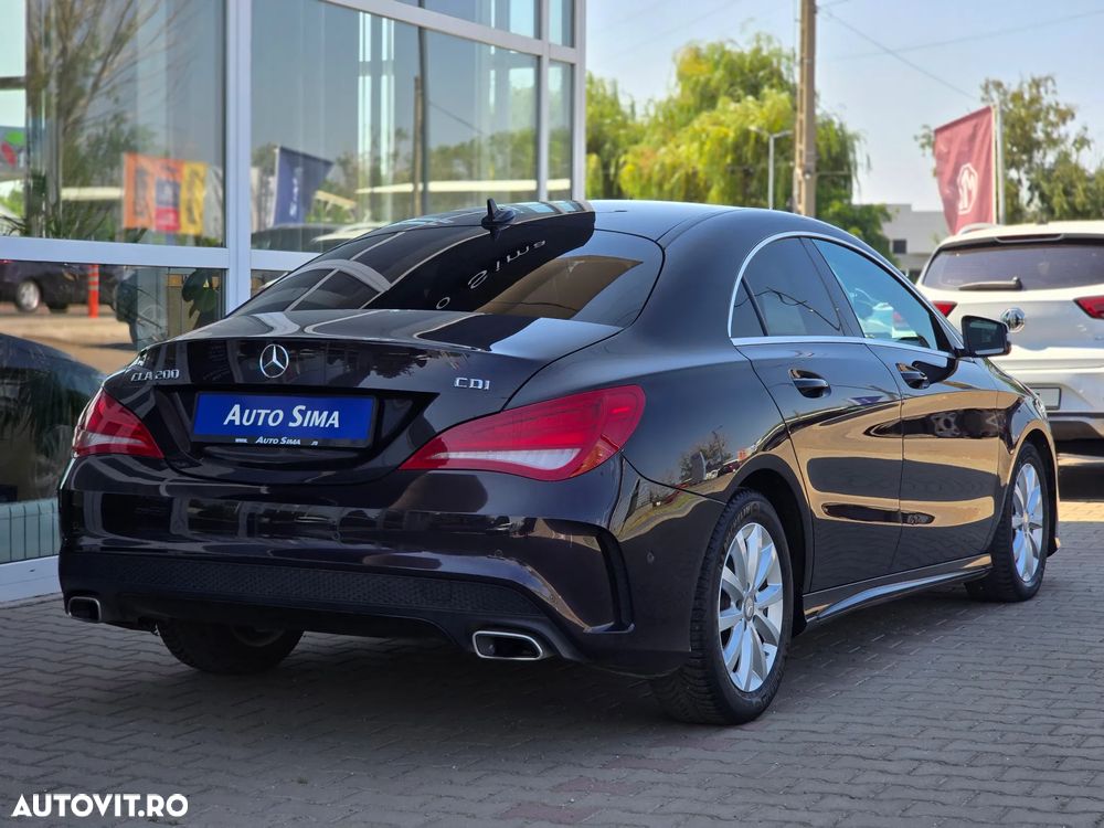 Mercedes-Benz CLA 200 - 8