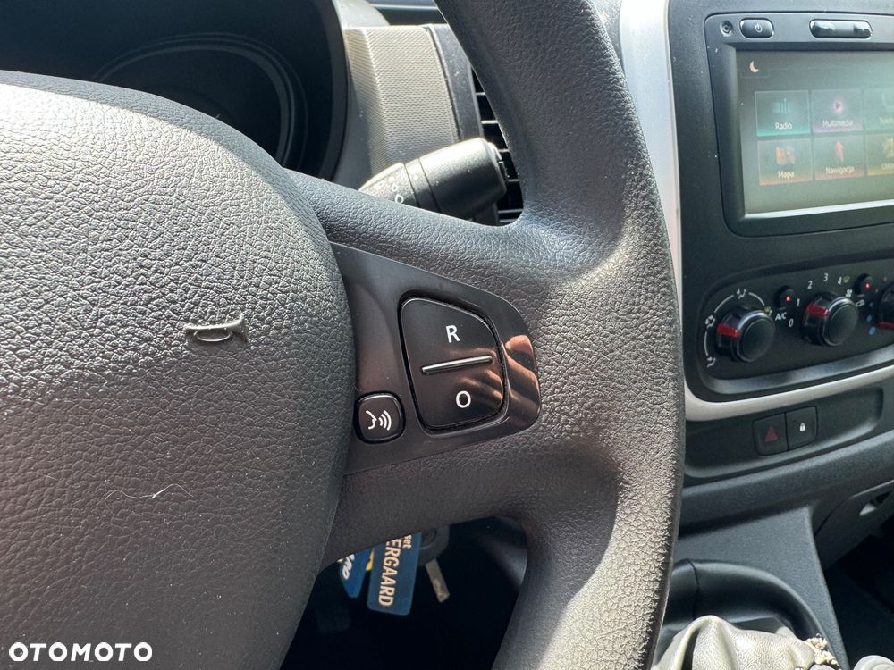 Renault Trafic - 32
