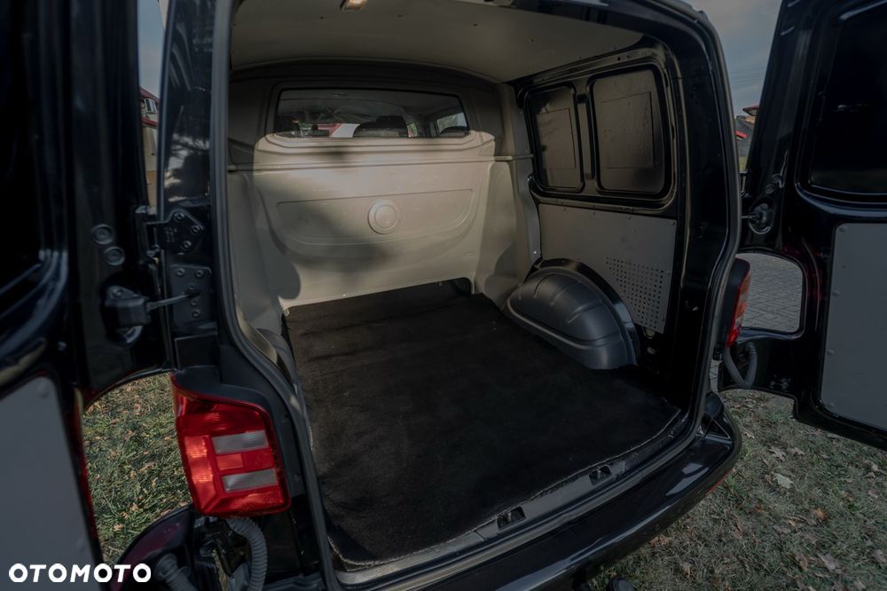 Volkswagen Transporter - 30