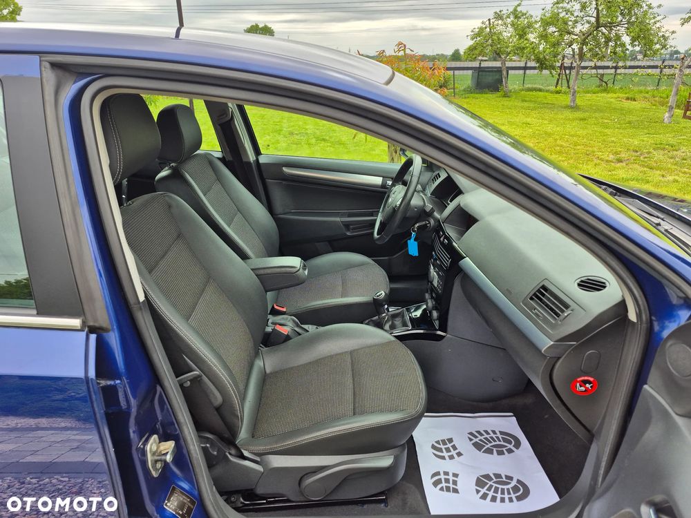 Opel Astra - 24