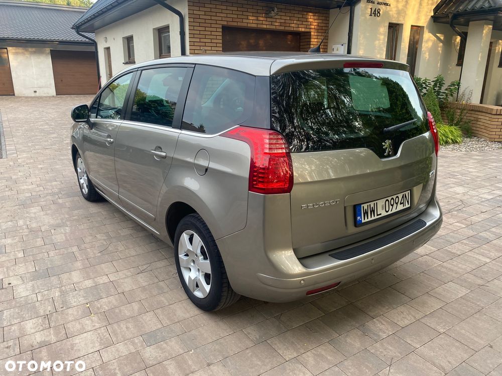 Peugeot 5008 - 4